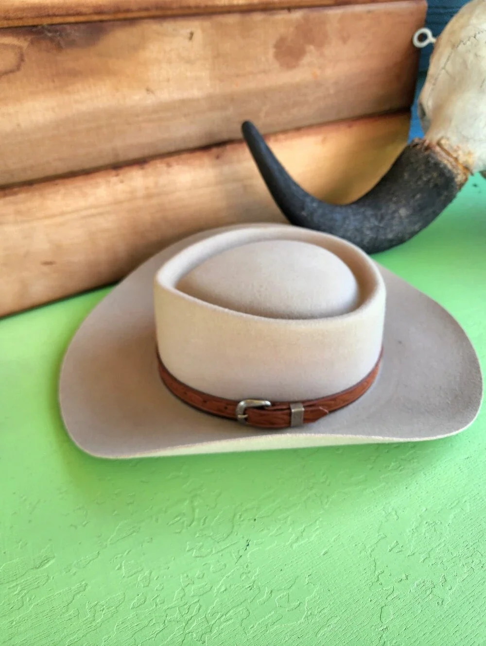 Vintage Gambler Western Hat - 100% Virgin Wool - Medium Men or Women's
